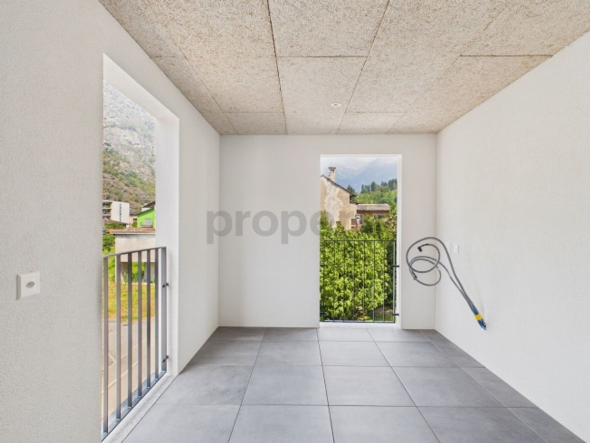 Moderno 3.5 locali appartamento con parcheggio interno, Biasca - 5
