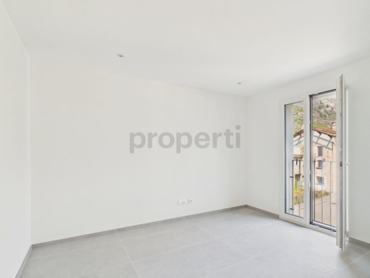Moderno 3.5 locali appartamento con parcheggio interno, Biasca - 7