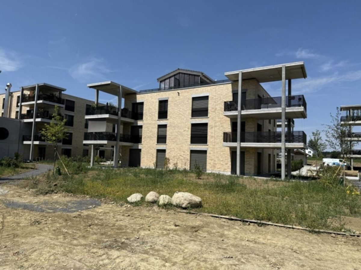 Ganz oben. Ganz frei. Ganz Zuhause - exklusive 3.5-Zi.-Attikawohnung in Berg - 3