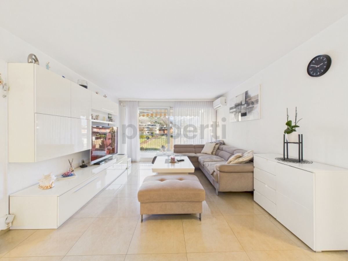 Gordola, condominio 3 Torri elegante 4,5 locali - 0