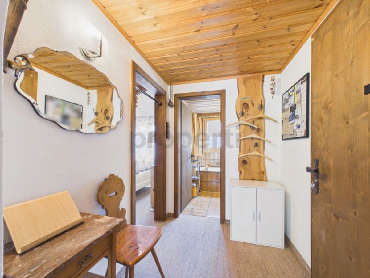 Stilvolle möbilierte 2.5-Zimmer-Dachwohnung - 4