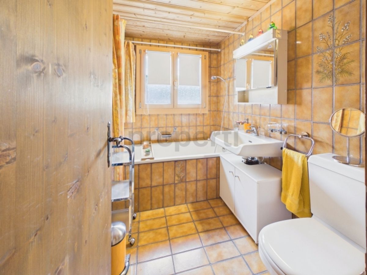 Stilvolle möbilierte 2.5-Zimmer-Dachwohnung - 5