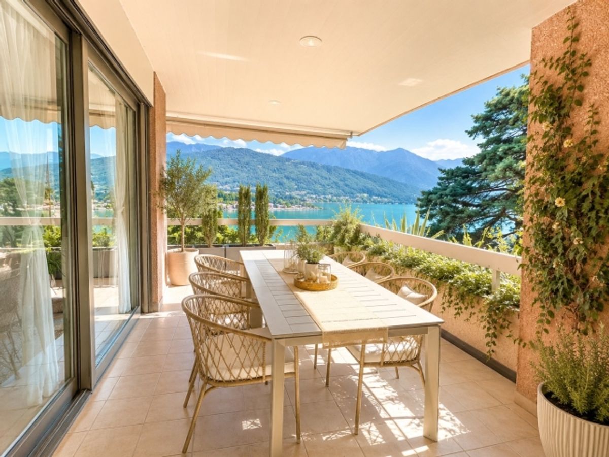 Attico da sogno sul Lago di Lugano con terrazzo e vista spettacolare - 0
