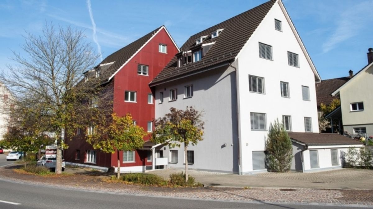 GEMÜTLICHE 4.5 ZIMMER-WOHNUNG IN BUBENDORF - 0