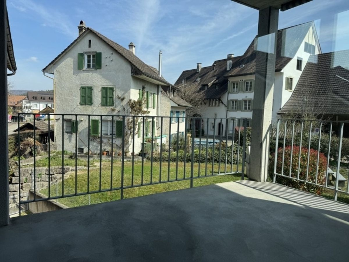 GEMÜTLICHE 4.5 ZIMMER-WOHNUNG IN BUBENDORF - 8
