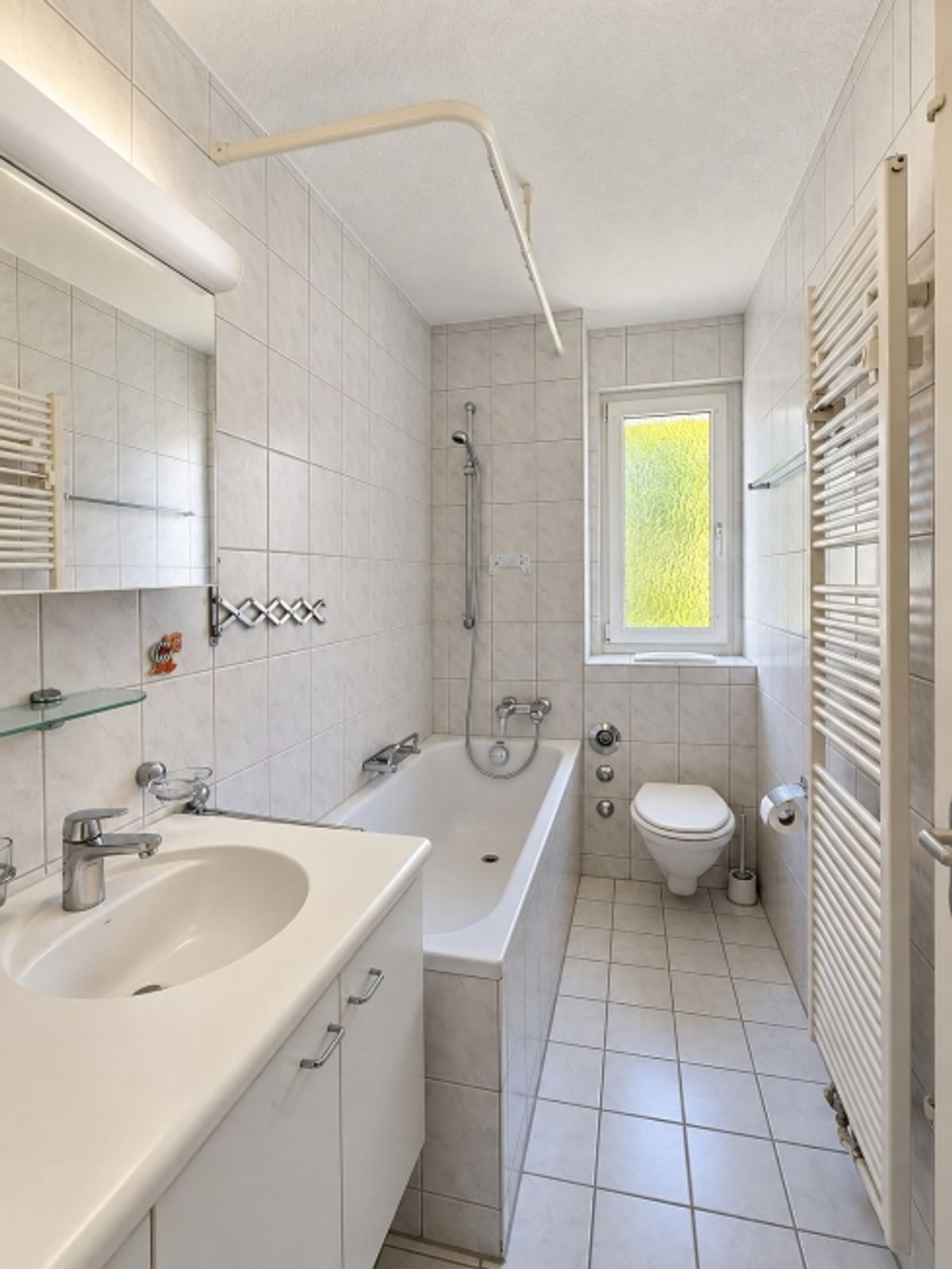 Zentrale 4-Zimmer-Wohnung in Zürich-Höngg (BEFRISTET)  stadtnah und naturnah wohnen - 2