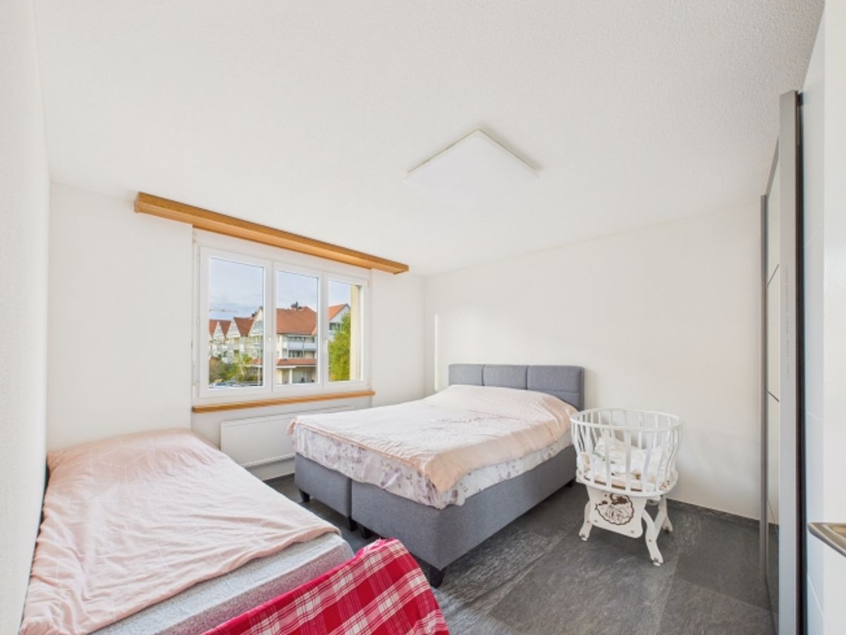 Charmante Wohnung mit herrlichem Ausblick in Bazenheid - 4