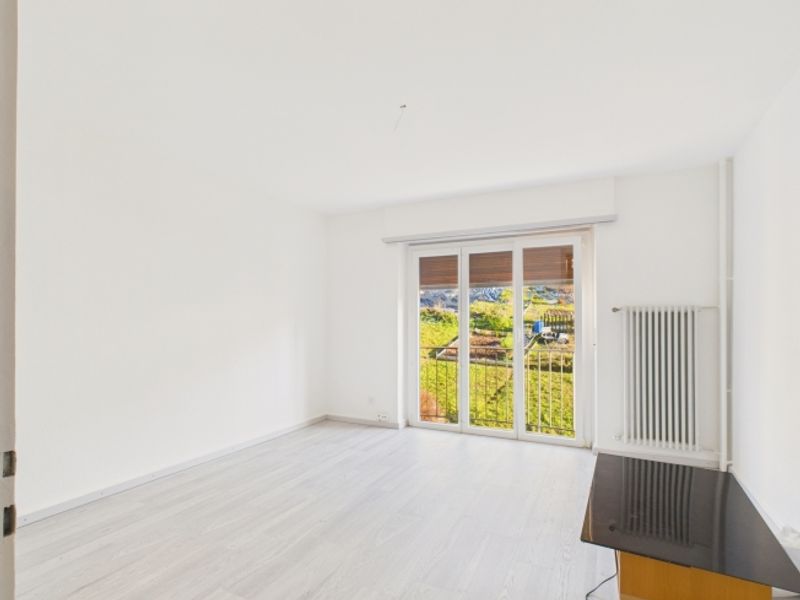 Appartement rénové de 3.5 pièces au cSur de Le Locle  calme, modernité et confort - 2