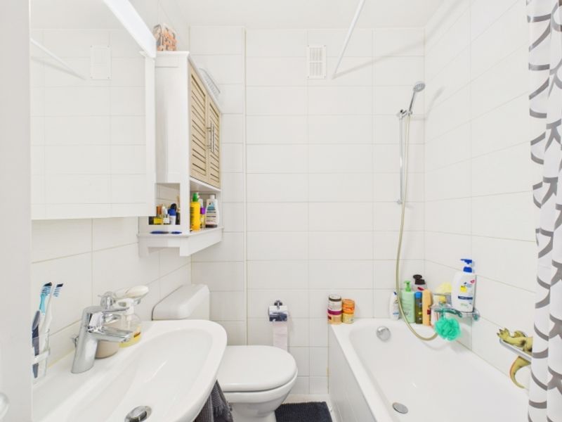 Appartement rénové de 3.5 pièces au cSur de Le Locle  calme, modernité et confort - 7
