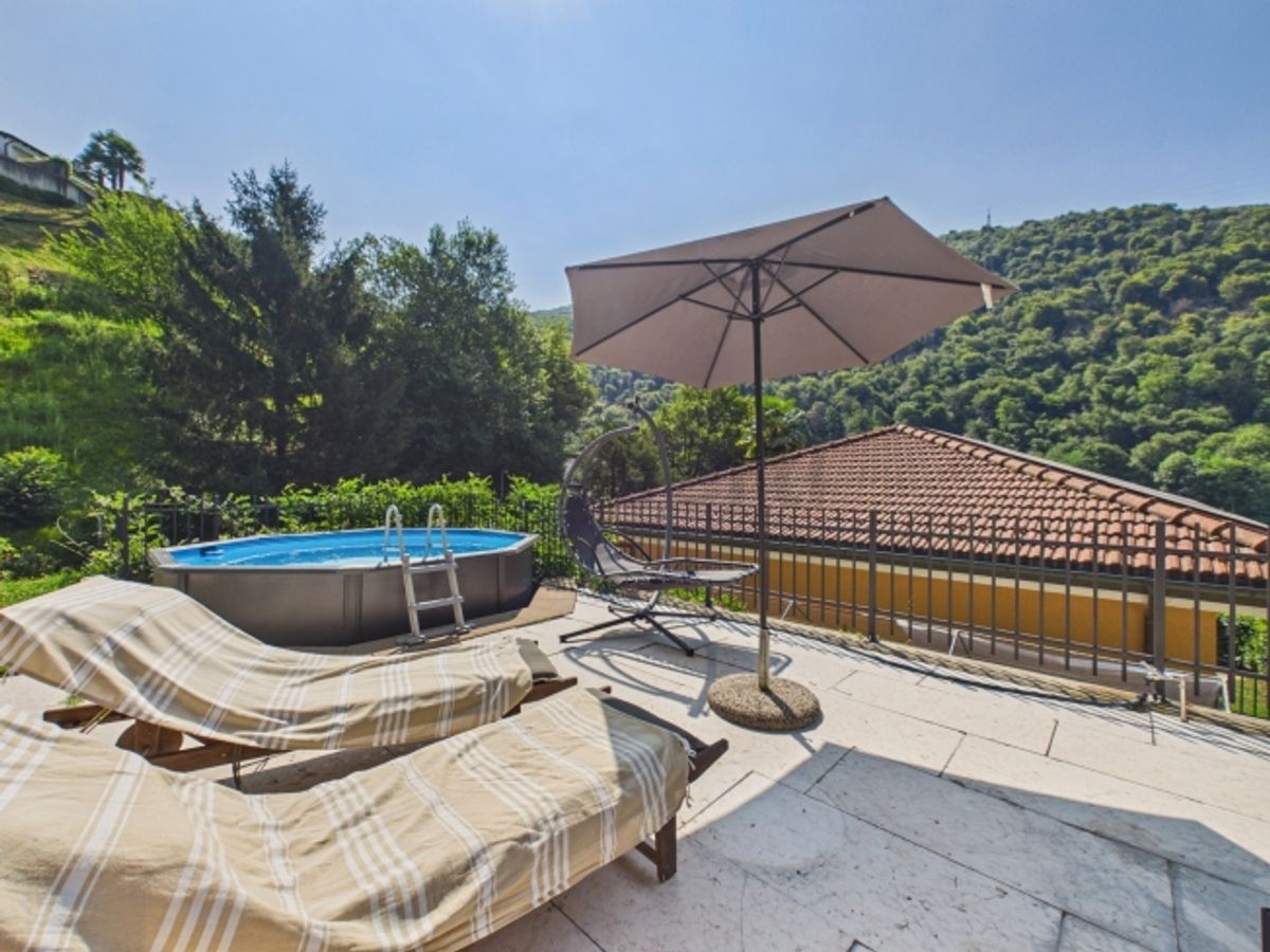 Esclusiva villa con piscina, ampio giardino e accesso a spiaggia privata a Figino - 7