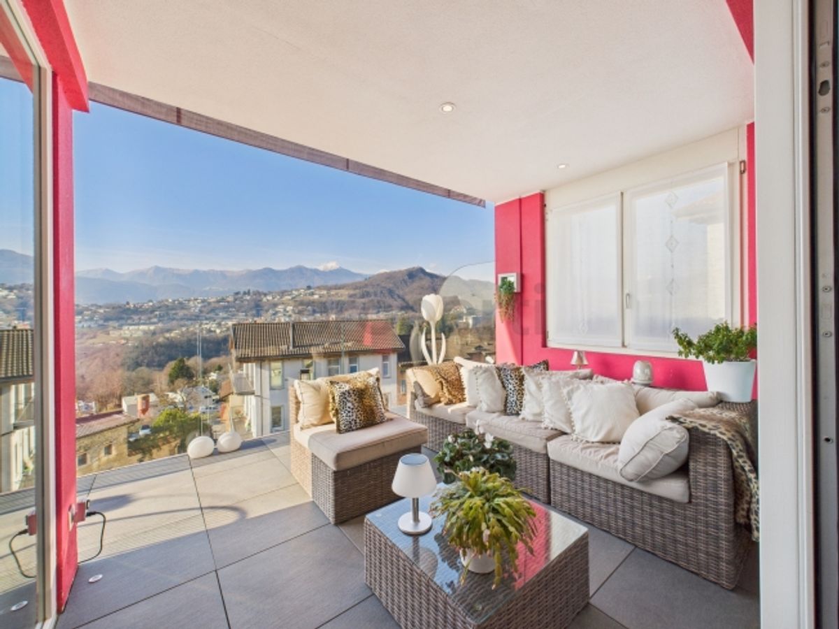 Elegante casa indipendente 6.5 locali con giardino e vista aperta a Davesco-Soragno - 8