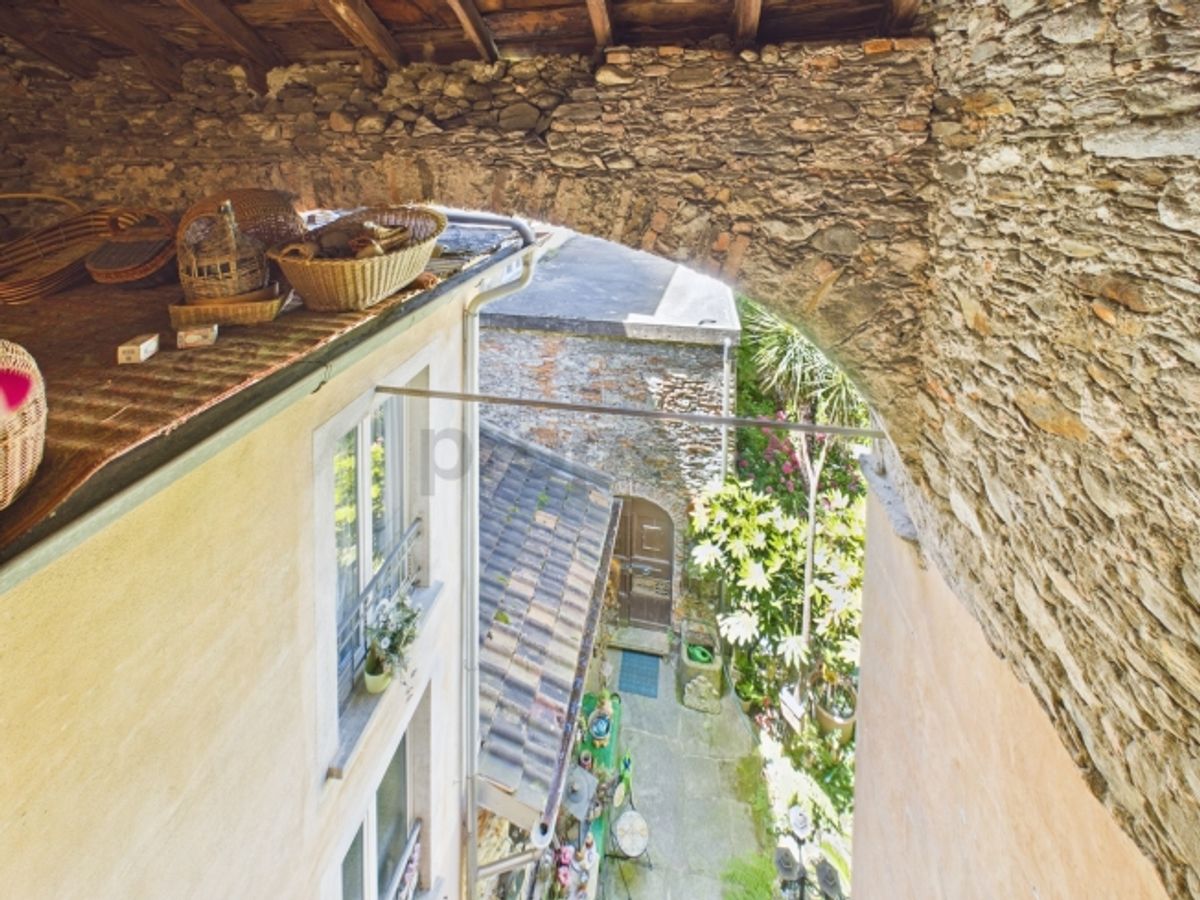 Casa dei Baroni  Storica dimora patriziale con locale commerciale nel cuore di Brissago - 11