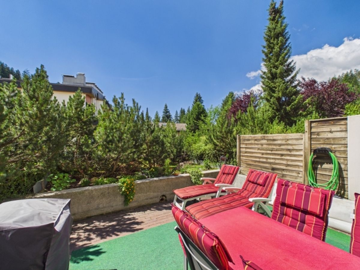Sonnige Terrasse und exklusiver Zugang zu Pool- und Sportanlagen - 8