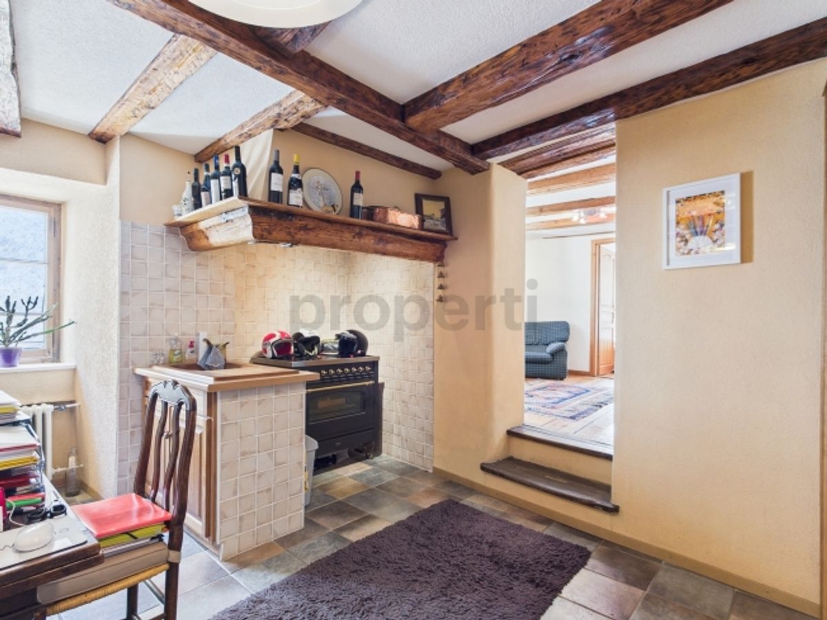Grande maison de 11 pièces avec cachet  habitation, rendement ou projet mixte - 10