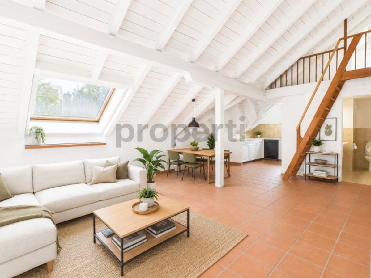 Gemütliche 4.5-Zimmer-Dachwohnung mit Balkon in Beringen - 0