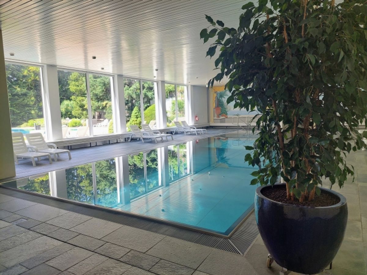 Sonnige Terrasse und exklusiver Zugang zu Pool- und Sportanlagen - 9