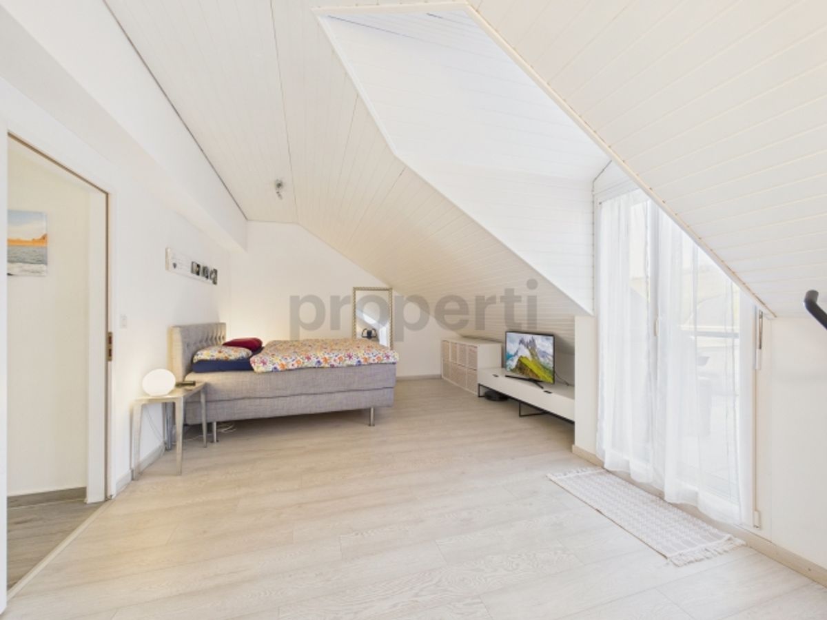 Élégant appartement de 4.5 pièces avec balcon ensoleillé à Treycovagnes. - 7
