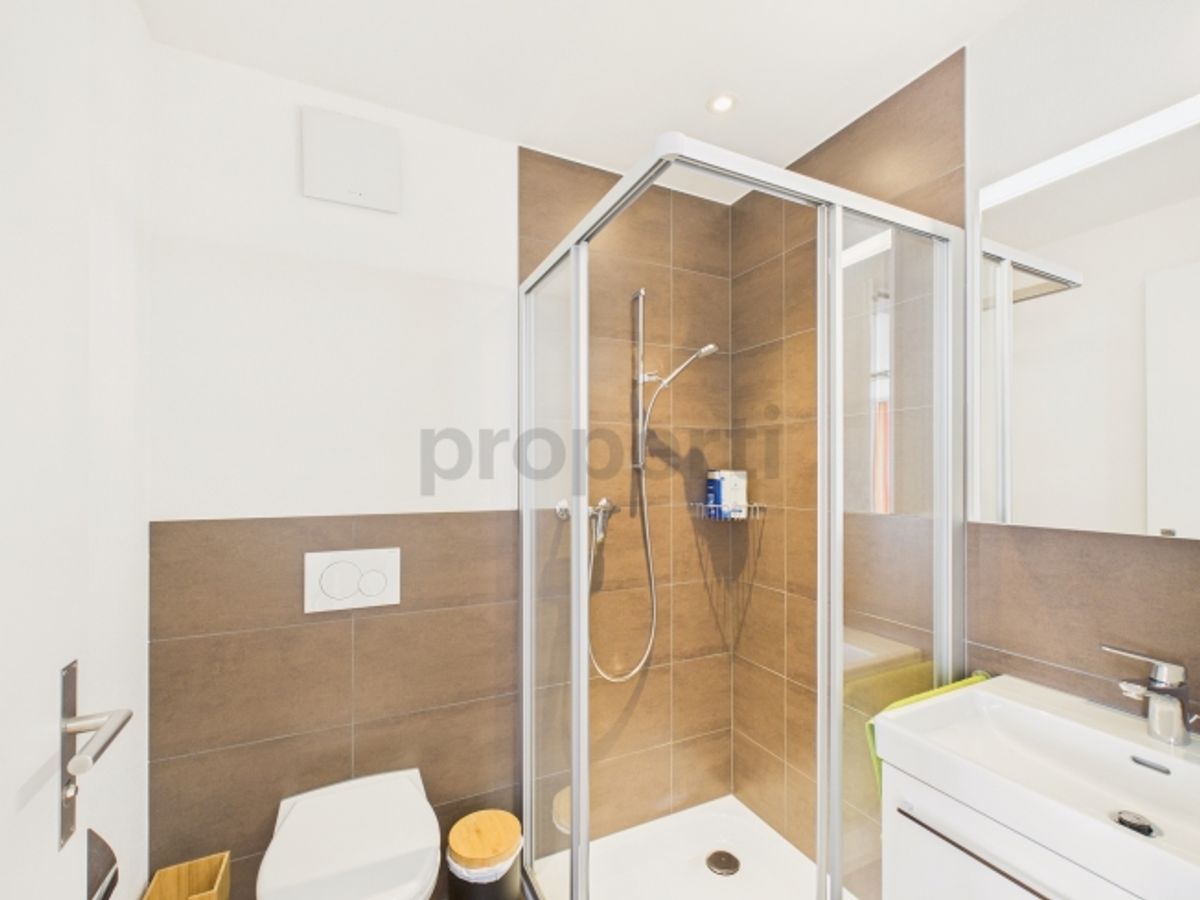 Moderne 4.5-Zimmer-Wohnung mit Balkon und schöner Weitsicht, inkl. einem Parkplatz - 9