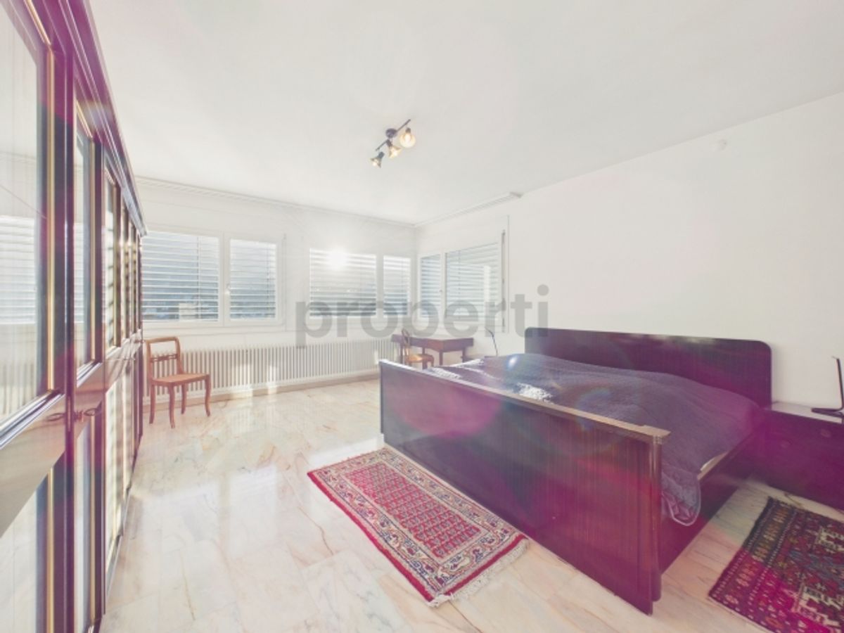 Spaziosa villa 5.5 locali con ampio giardino e vista aperta a Caslano - 7