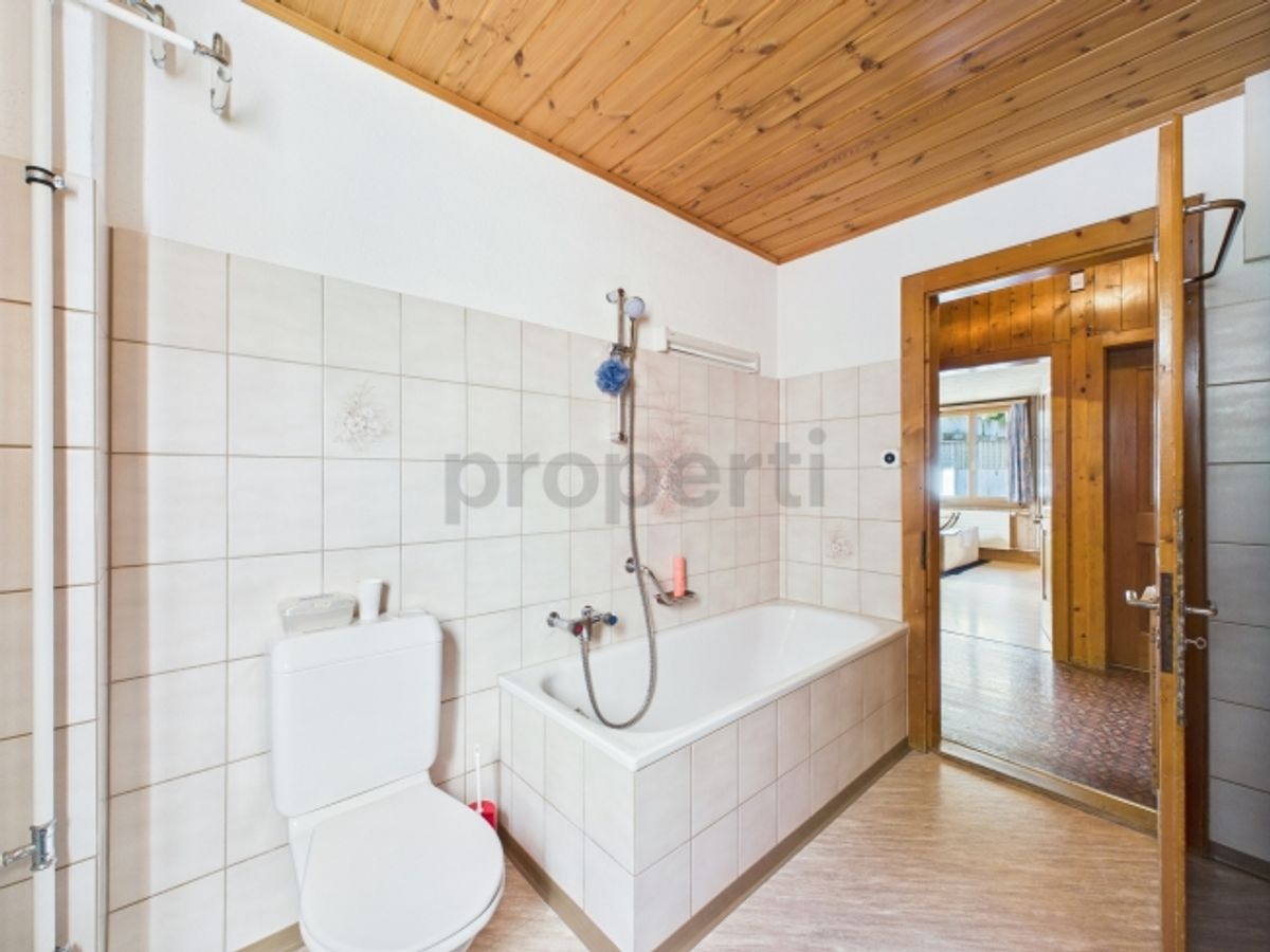 Charmantes Zweifamilienhaus mit Potenzial  ideal als Mehrgenerationenhaus oder Erst- und Zweitwohnsitz - 9