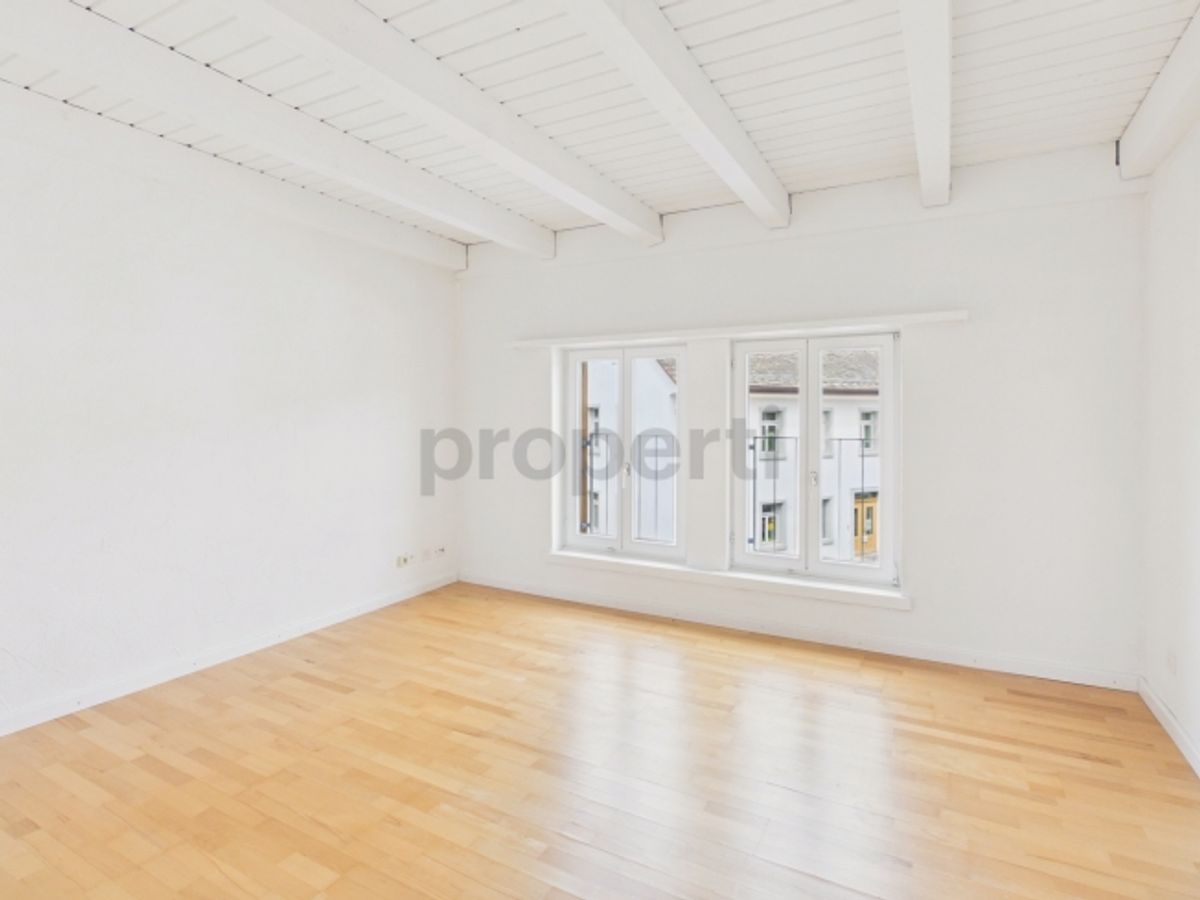 Gemütliche 4.5-Zimmer-Dachwohnung mit Balkon in Beringen - 8