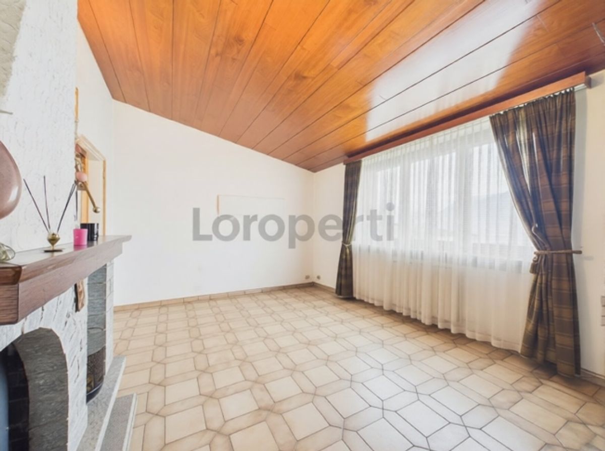 Brissago  Bifamiliare con vista lago, piscina e grande potenziale di sviluppo - 5