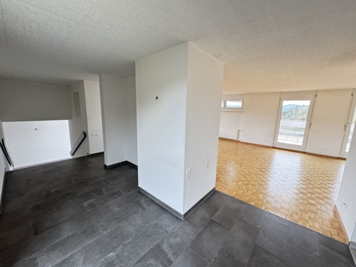 Doppelhaus mit großzügigen Volumina und 2 Reihenhäusern - 11
