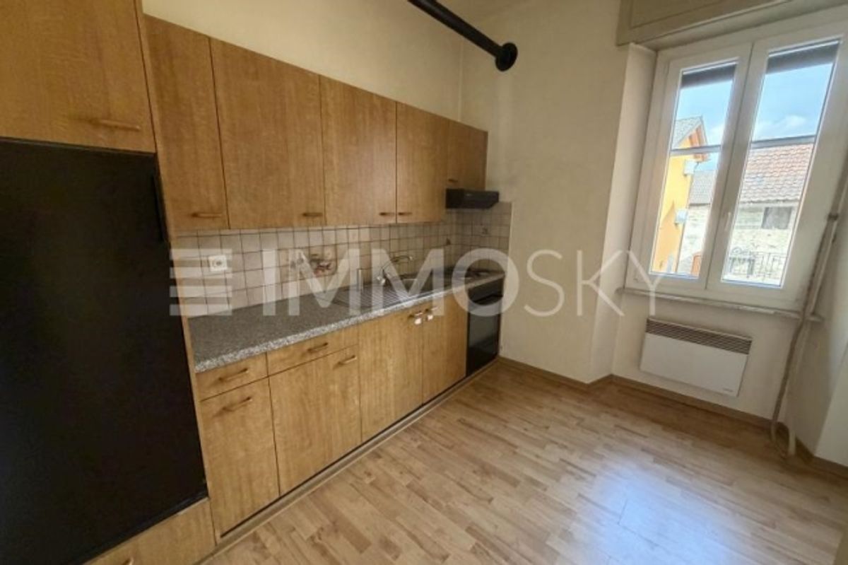 Gemischtes Gebäude im Preonzo House und Geschäftsräume - 2