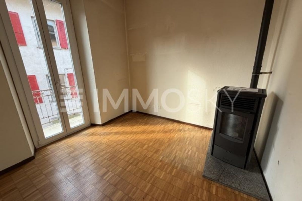 Gemischtes Gebäude im Preonzo House und Geschäftsräume - 4