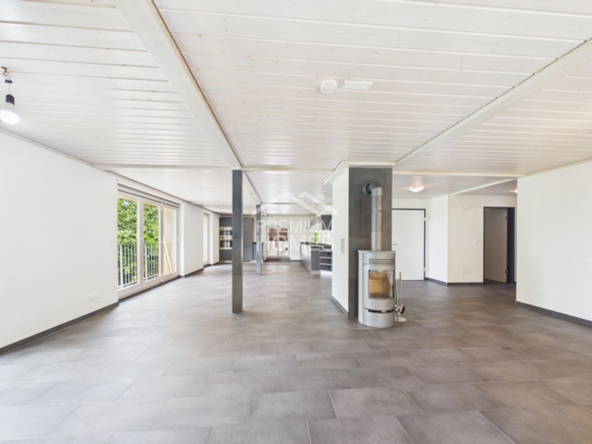 Modernes Zuhause mit viel Raum und Komfort - 1