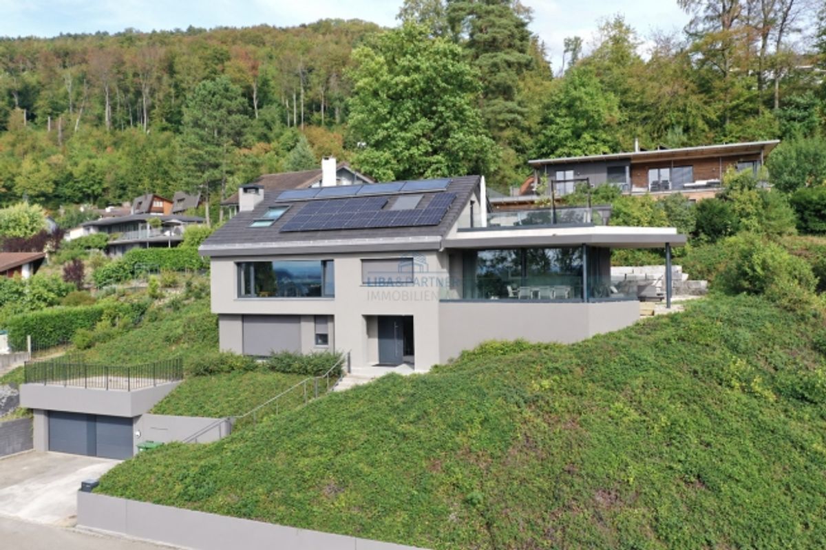 Exklusives Mehrgenerationenhaus mit Weitblick und modernem Wohnkomfort - 0