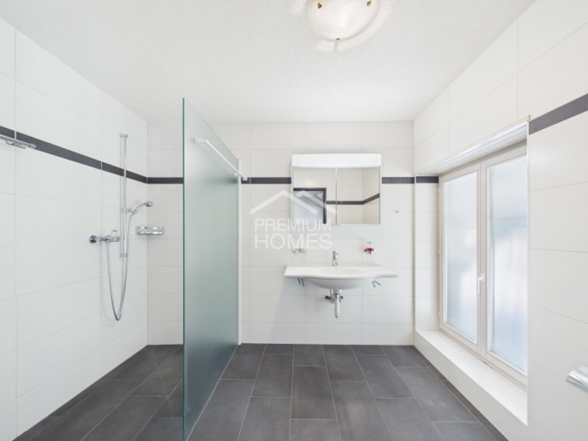 Modernes Zuhause mit viel Raum und Komfort - 6