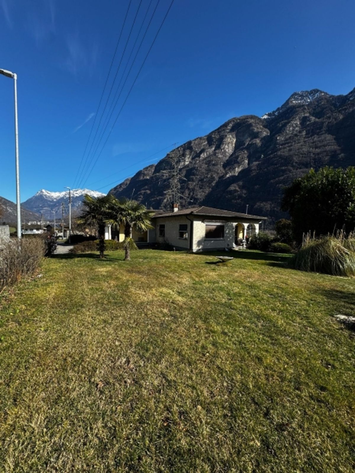 Casa in Vendita a Iragna con terreno edificabile - 4
