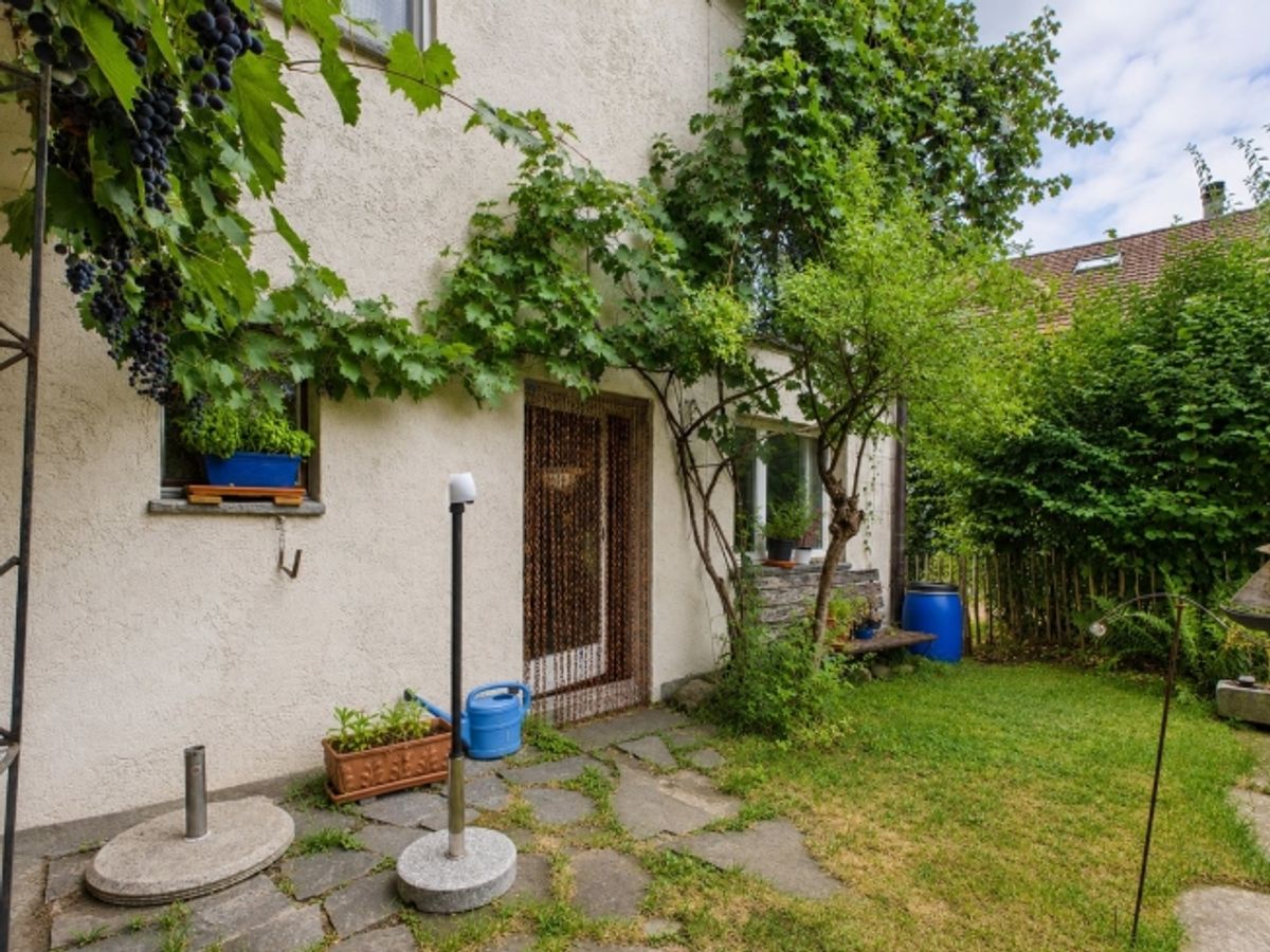 Charmante 6.5-Zimmer-Detached-House mit Bergsicht, Freudwil - 10