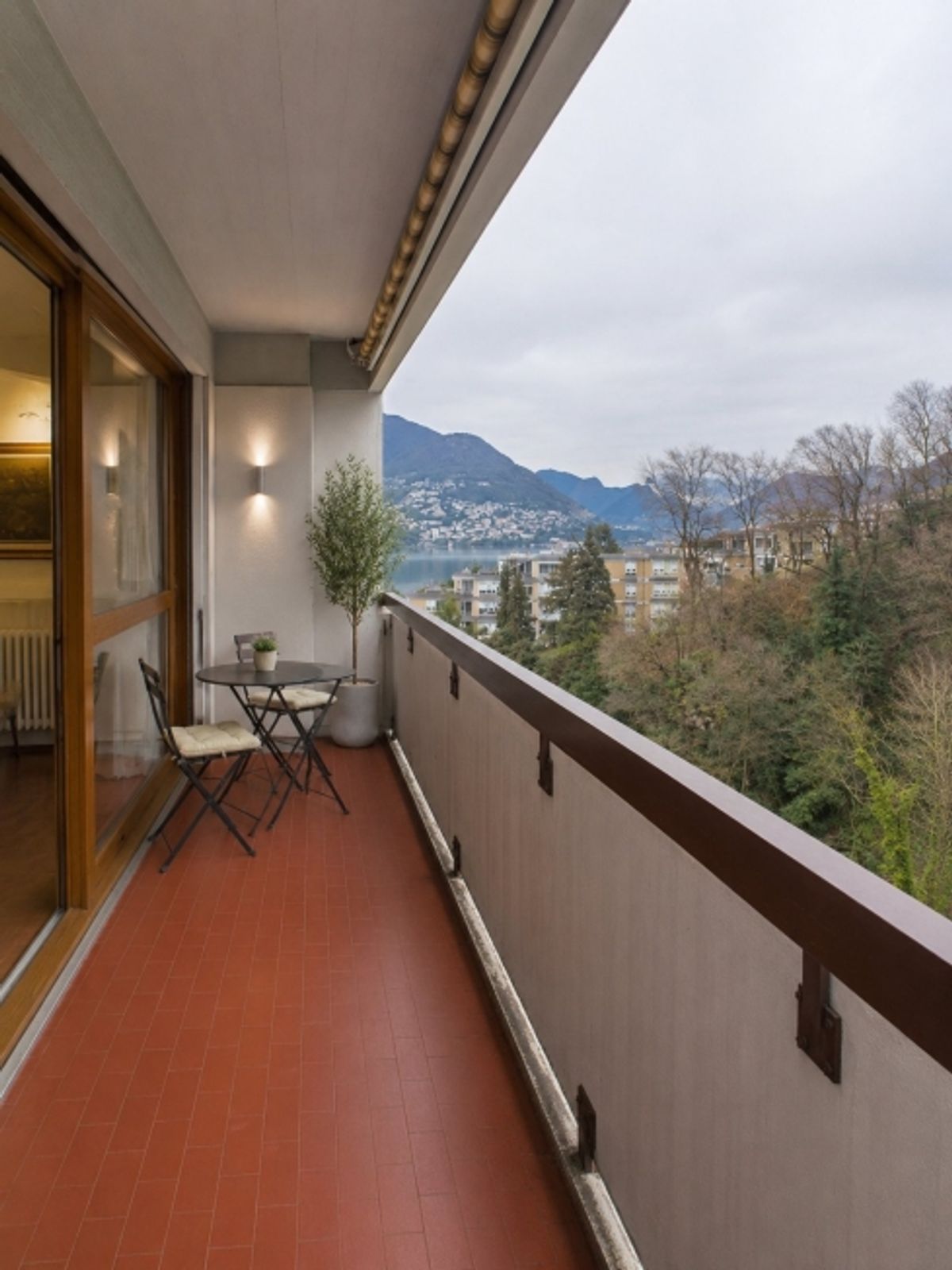Eccezionale appartamento 3.5 locali con vista lago a Pazzallo - 4