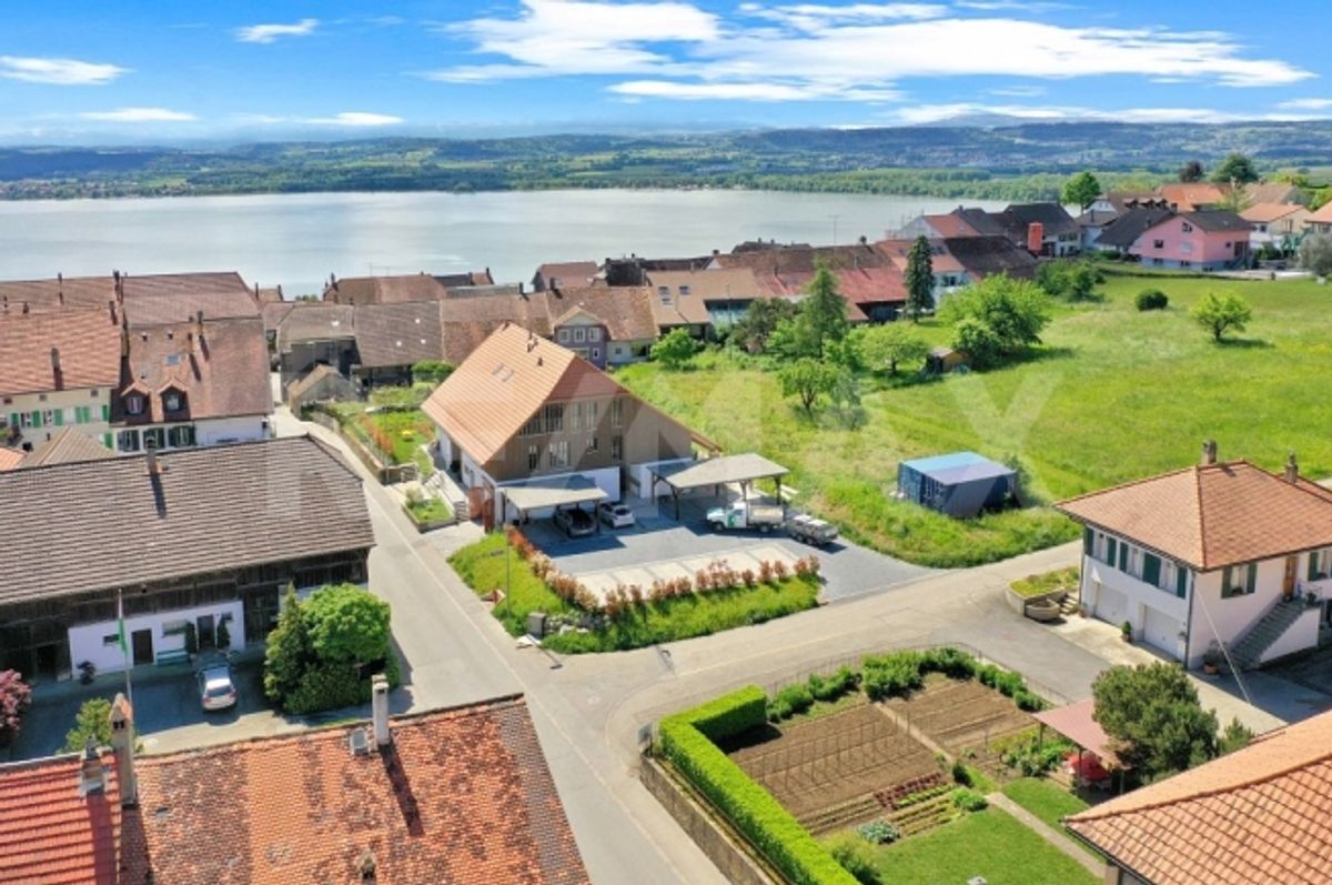 Privater Zugang per Aufzug; Oberes Stockwerk; 4,5 Pence 135 m²; Garten 103 m² in Vallamand - 6