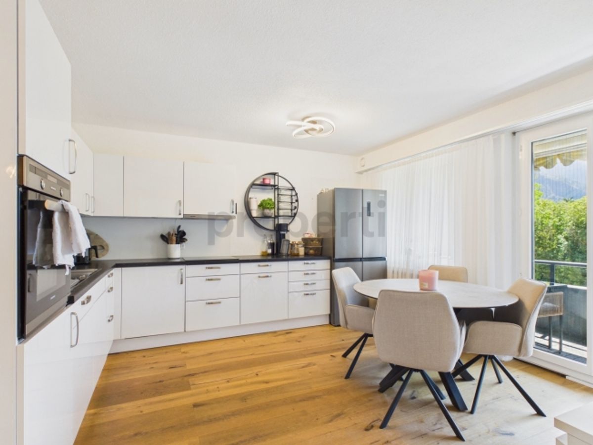 Familienfreundliches Zuhause, stilvoll saniert - 0