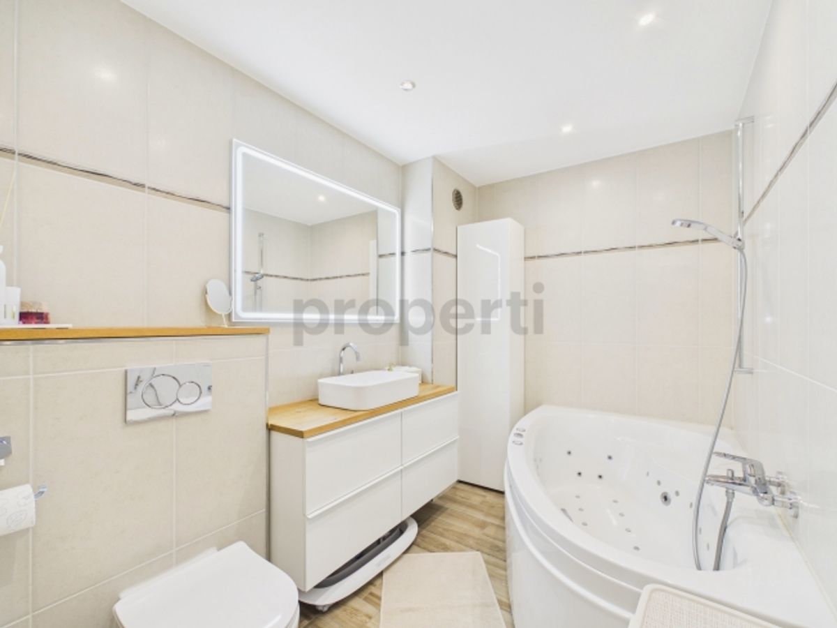 Familienfreundliches Zuhause, stilvoll saniert - 4