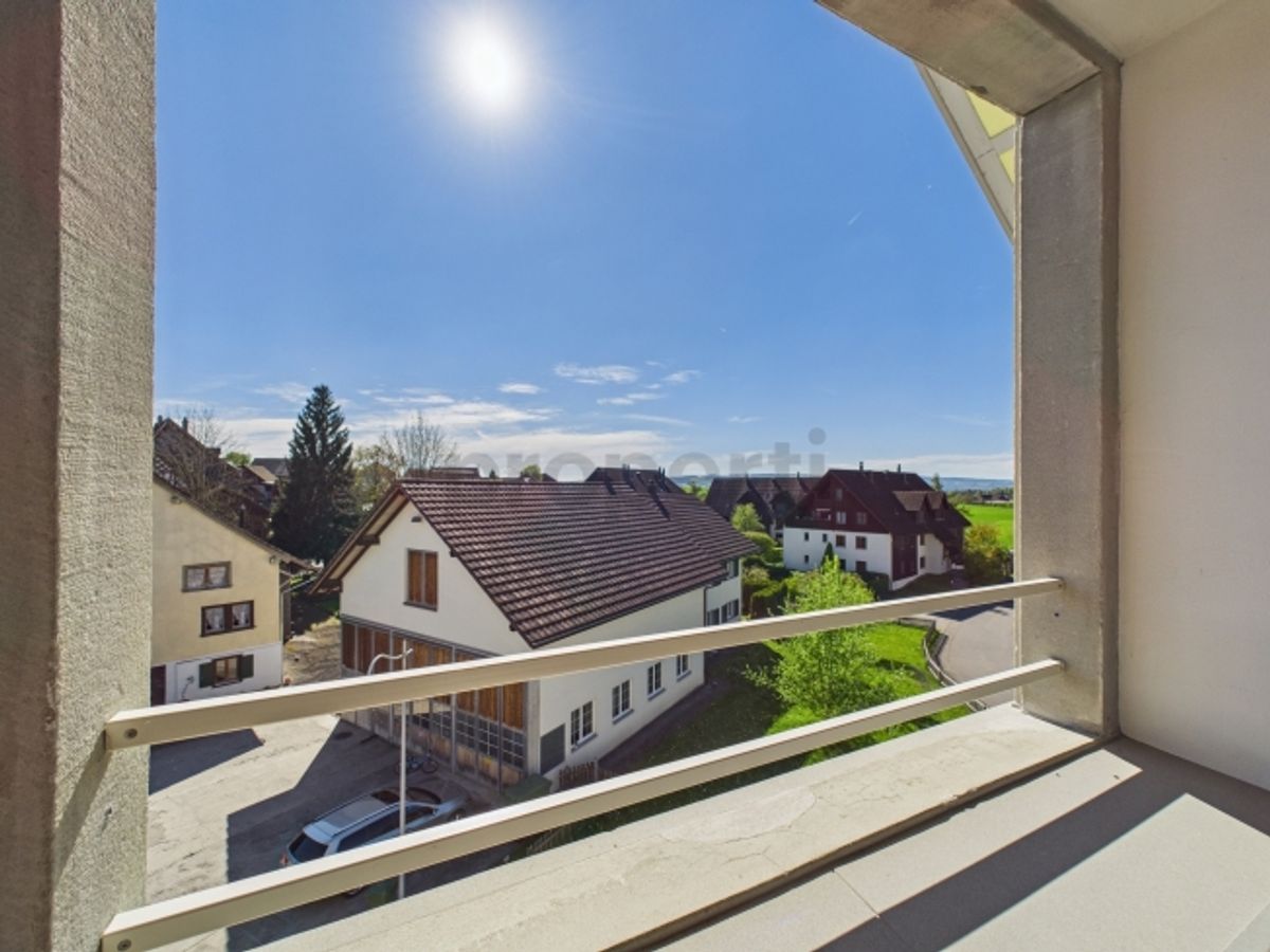 2.5 Zimmer Wohnung  ein einzigartiges Zuhause, das Geschichte und Moderne vereint - 11