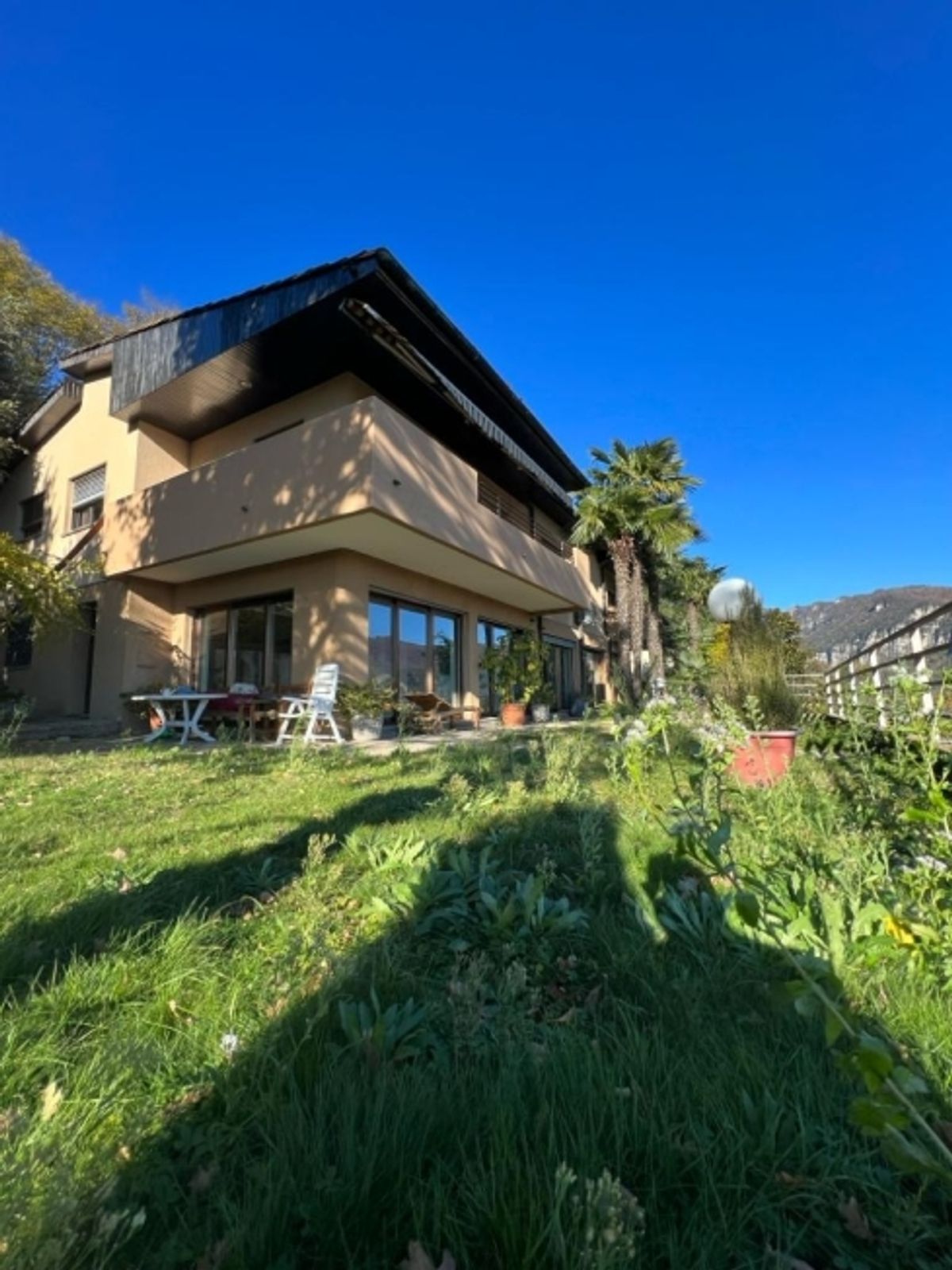 Il paradiso perfetto per le famiglie Spaziosa casa 10.5 locali a Tremona - 7