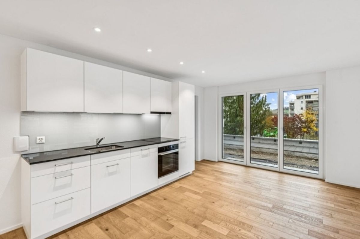 TOPMODERNE 2.5-ZIMMER-WOHNUNG IN MENZIKEN - 2