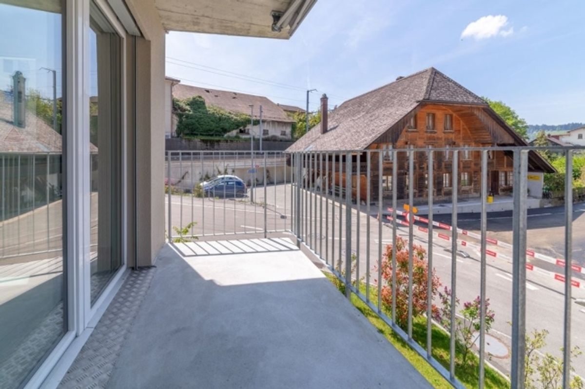 GEMÜTLICHE 3.5 ZIMMER-WOHNUNG IN HUTTWIL - 0