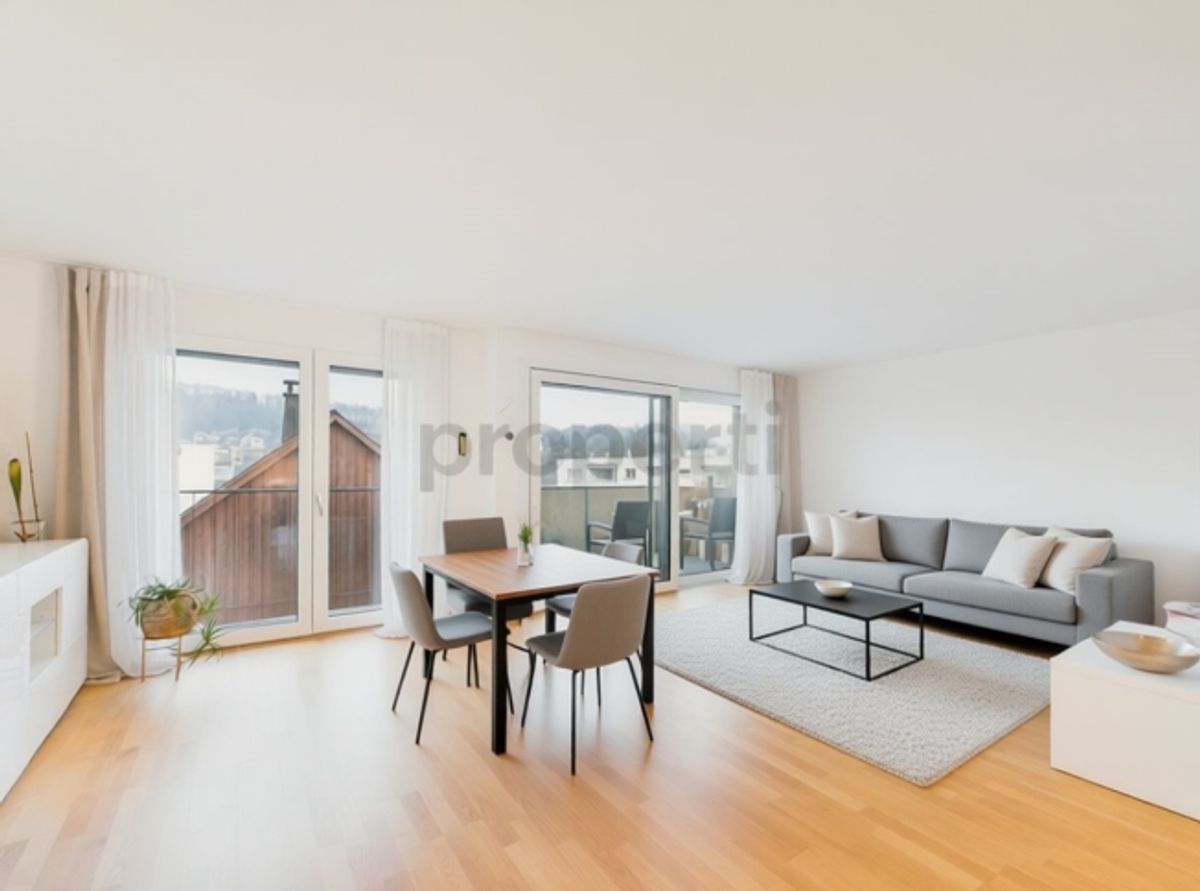 Helle 2.5-Zimmer-Attikawohnung mit Balkon in Wetzikon - 0