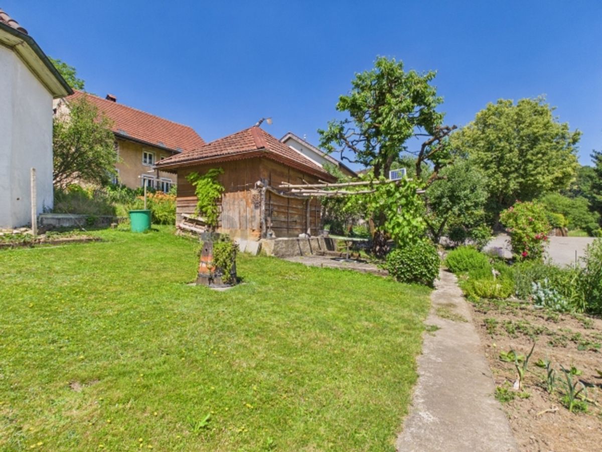 Historisches Bauernhaus mit zwei Wohneinheiten und vielseitigem Potenzial in Vogelsang (Lengnau AG) - 9