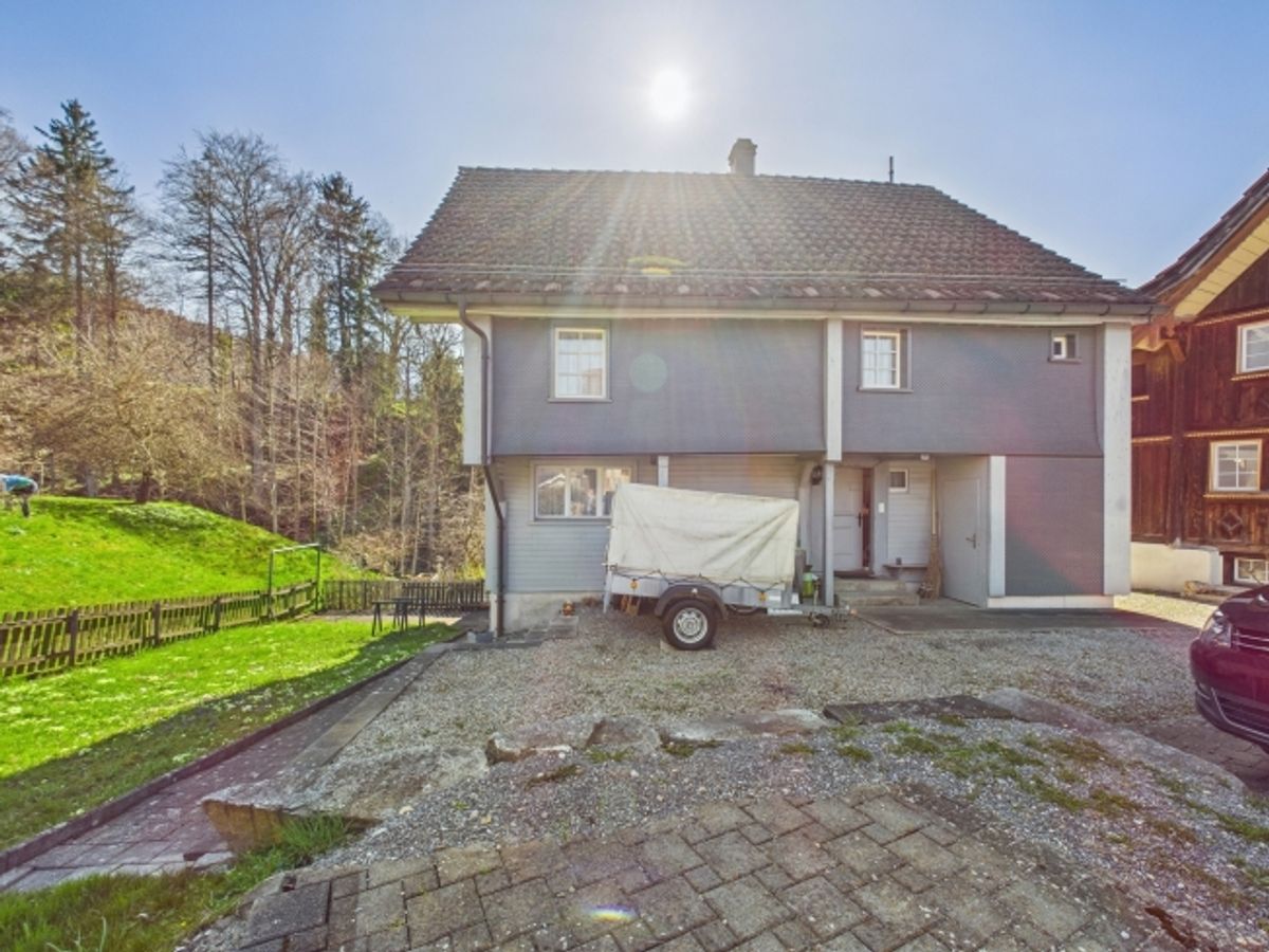 Historischer Charme trifft modernste Energetik Totalsaniert mit eigenem Garten und zwei Aussenstellplätzen - 9