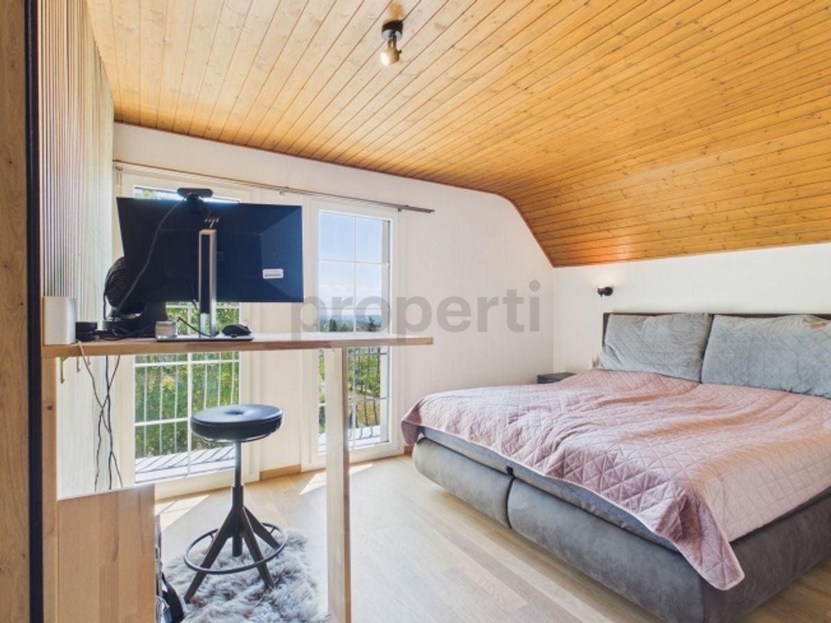 Stilvoll renoviertes Wohnglück mit sonnigem Balkon - 5