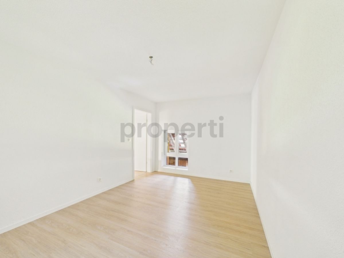 Stilvolle 5.5-Zimmer-Wohnung mit Balkon in Bolligen - 9