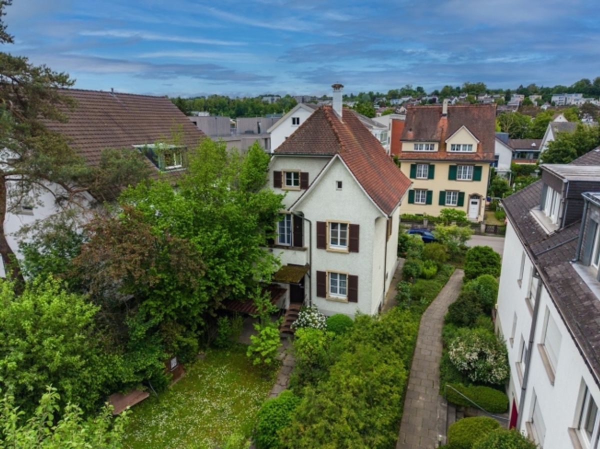 sehr schönes, sanierungsbedürftiges Haus aus den 20er Jahren - 1