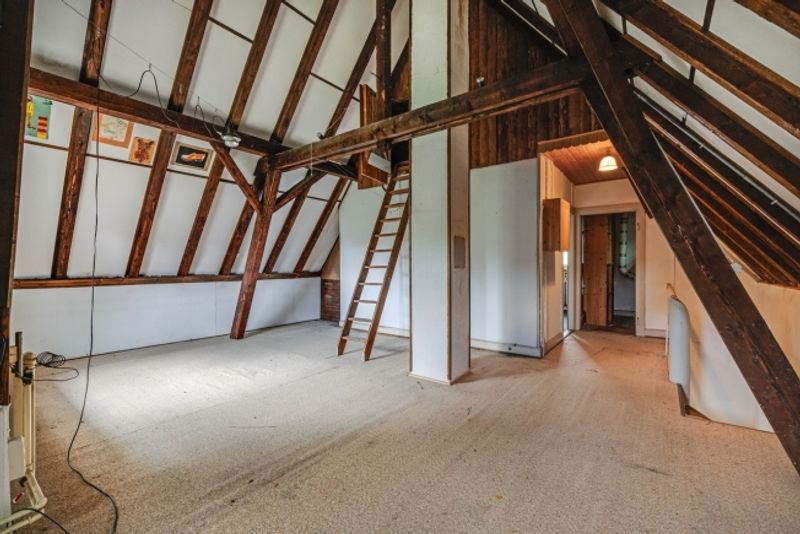 sehr schönes, sanierungsbedürftiges Haus aus den 20er Jahren - 14