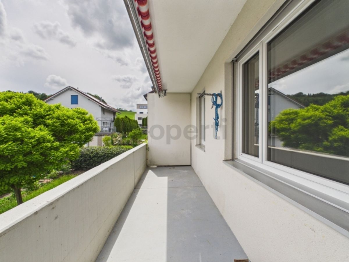Einmalige Chance mit Seesicht 4.5-Zimmer-Wohnung mit Potenzial in Nottwil - 4